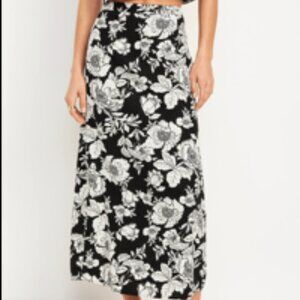 High-Waisted Linen-Blend Maxi Skirt